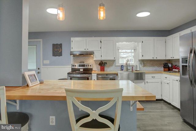 108 HOKE DR, Chambersburg, PA 17202