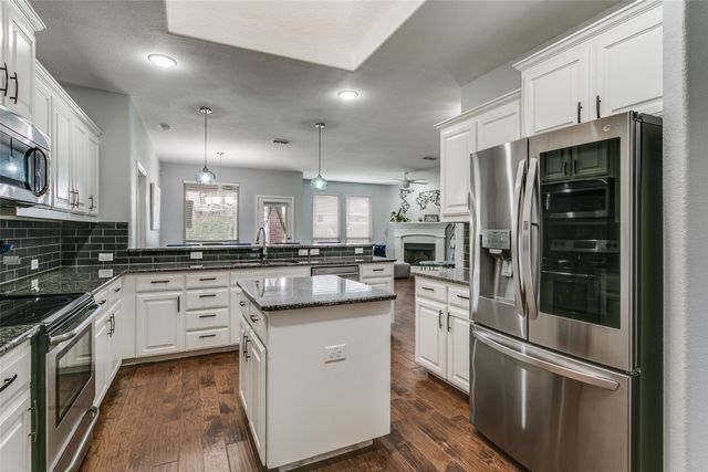 13105 Palancar Drive, Fort Worth, TX 76244