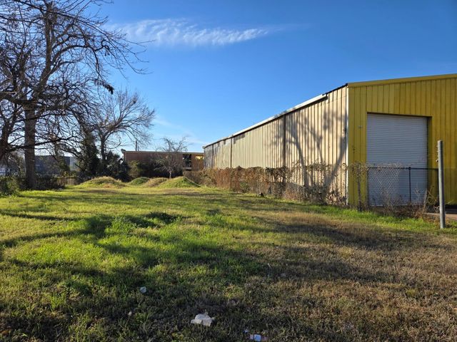 405 Eichwurzel Lane, Houston, TX 77009