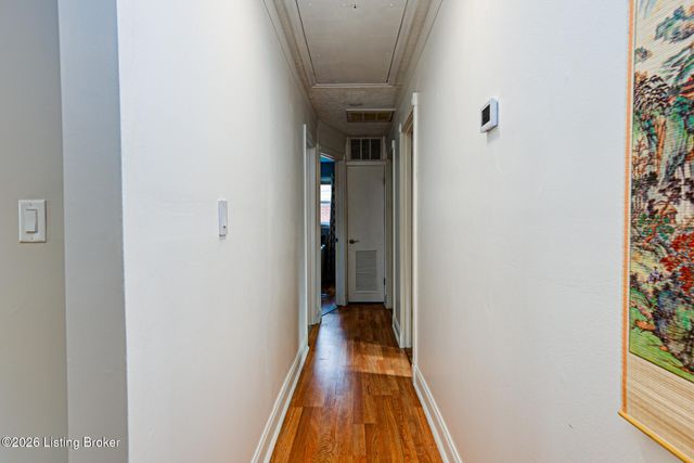 8714 Blue Lick Rd, Louisville, KY 40219