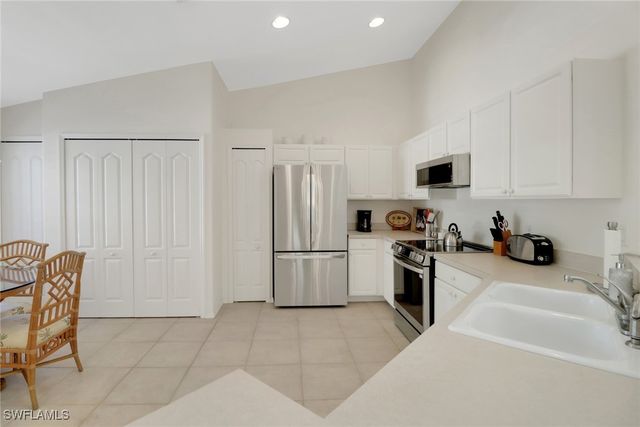 9000 Spring Run BLVD 805, Estero, FL 34135