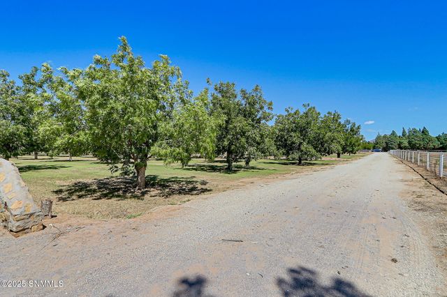 10917 N Valley Drive, Las Cruces, NM 88007