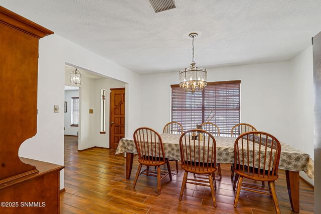 10917 N Valley Drive, Las Cruces, NM 88007