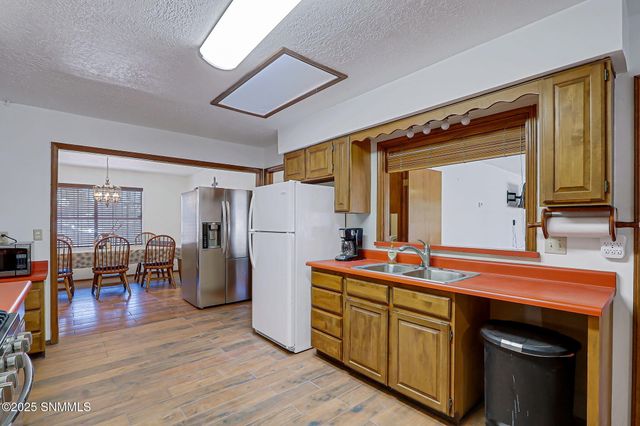 10917 N Valley Drive, Las Cruces, NM 88007