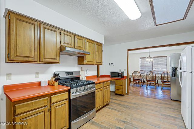 10917 N Valley Drive, Las Cruces, NM 88007