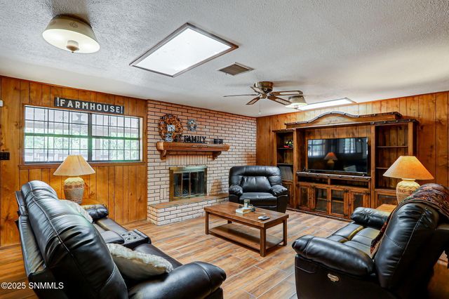 10917 N Valley Drive, Las Cruces, NM 88007