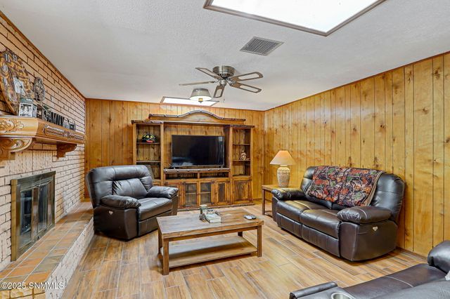 10917 N Valley Drive, Las Cruces, NM 88007