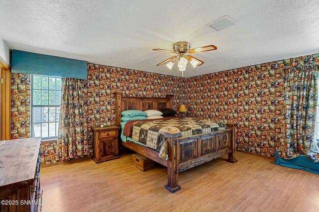 10917 N Valley Drive, Las Cruces, NM 88007