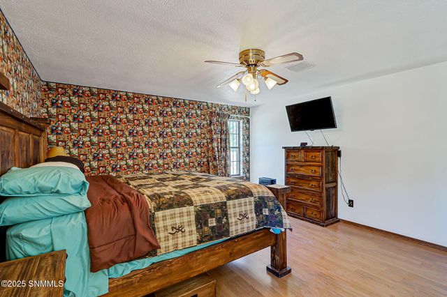 10917 N Valley Drive, Las Cruces, NM 88007