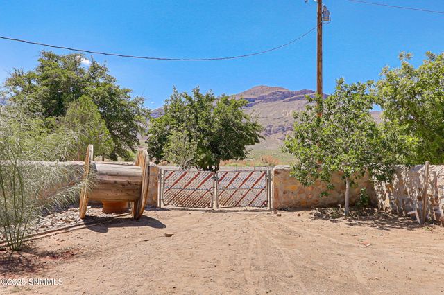 10917 N Valley Drive, Las Cruces, NM 88007