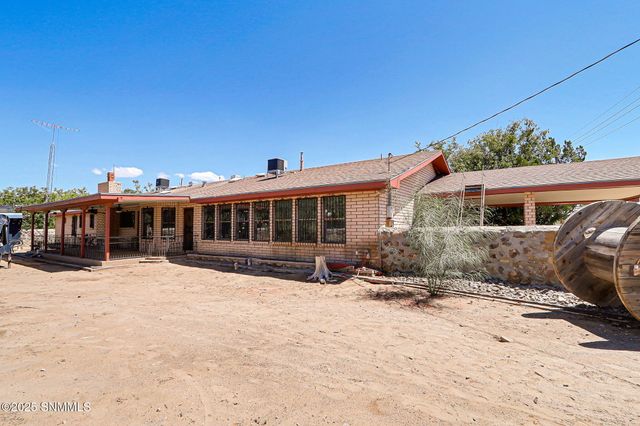 10917 N Valley Drive, Las Cruces, NM 88007