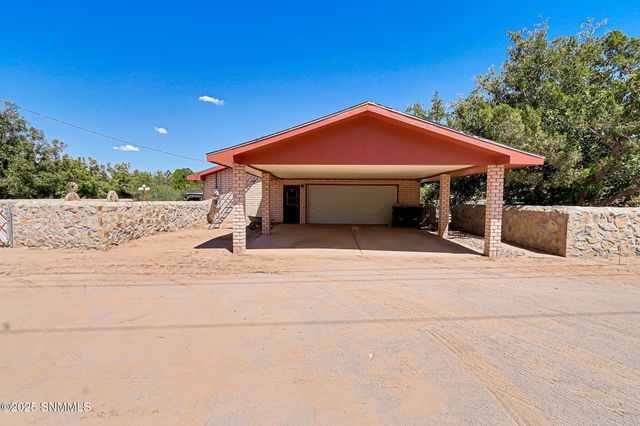 10917 N Valley Drive, Las Cruces, NM 88007