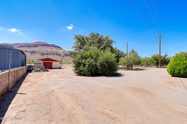 10917 N Valley Drive, Las Cruces, NM 88007