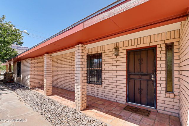 10917 N Valley Drive, Las Cruces, NM 88007