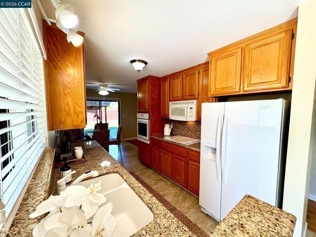 1878 Queens Rd, Concord, CA 94519