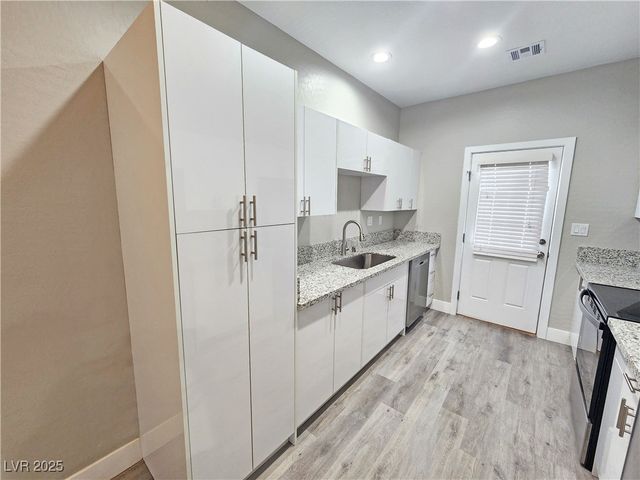 1111 Sixshooter Avenue 2B, Pahrump, NV 89048