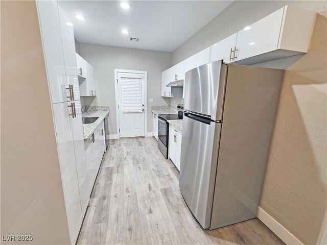 1111 Sixshooter Avenue 2B, Pahrump, NV 89048