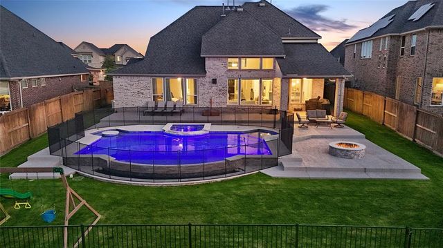 437 Ripple Edge Court, Katy, TX 77493