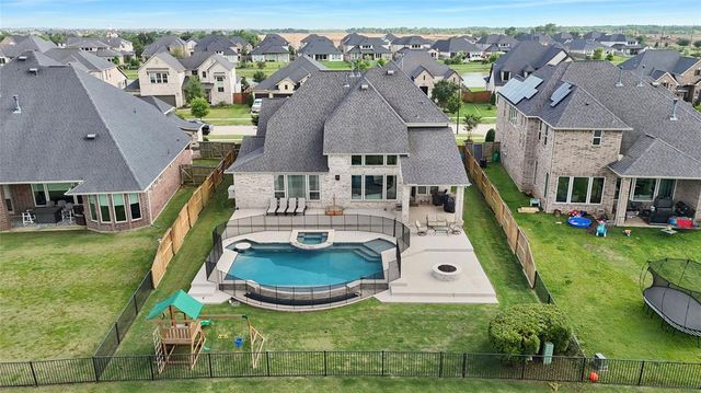 437 Ripple Edge Court, Katy, TX 77493