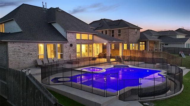 437 Ripple Edge Court, Katy, TX 77493