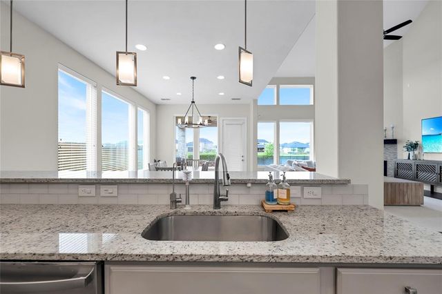 437 Ripple Edge Court, Katy, TX 77493
