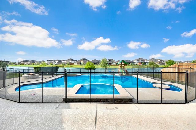 437 Ripple Edge Court, Katy, TX 77493