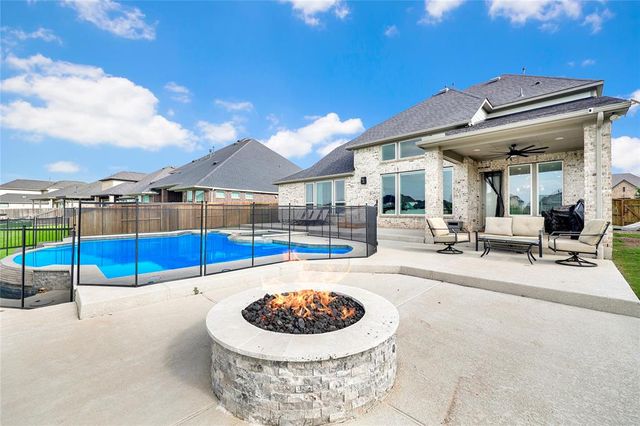 437 Ripple Edge Court, Katy, TX 77493