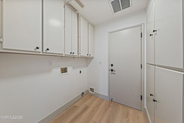 8651 Beechcraft Drive, Reno, NV 89506