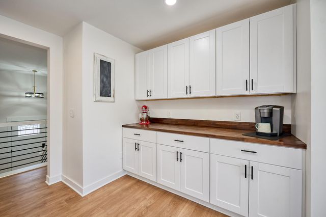 26580 Woodcrest Drive, Elko New Market, MN 55020