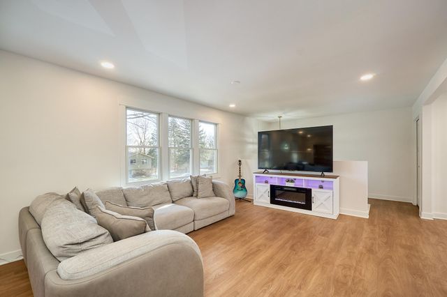 26580 Woodcrest Drive, Elko New Market, MN 55020