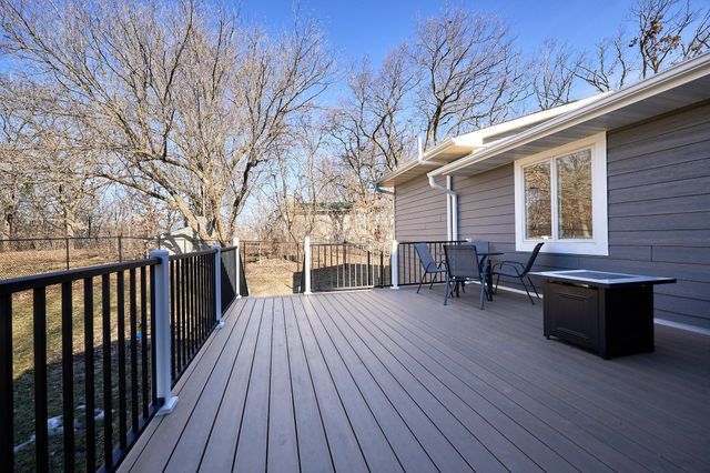 26580 Woodcrest Drive, Elko New Market, MN 55020