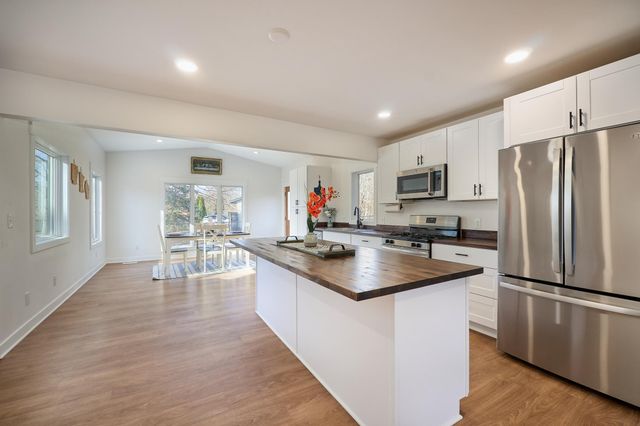 26580 Woodcrest Drive, Elko New Market, MN 55020