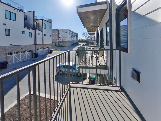 6813 Charlotte Pike Apt 9, Nashville, TN 37209