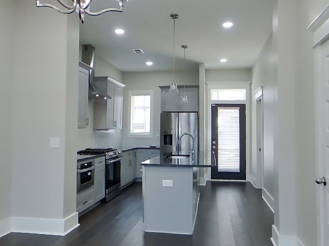 6813 Charlotte Pike Apt 9, Nashville, TN 37209