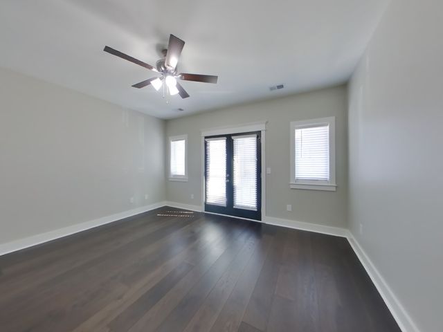 6813 Charlotte Pike Apt 9, Nashville, TN 37209