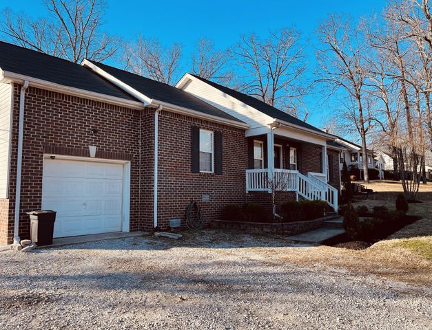 146 Sherron Dr, Dickson, TN 37055