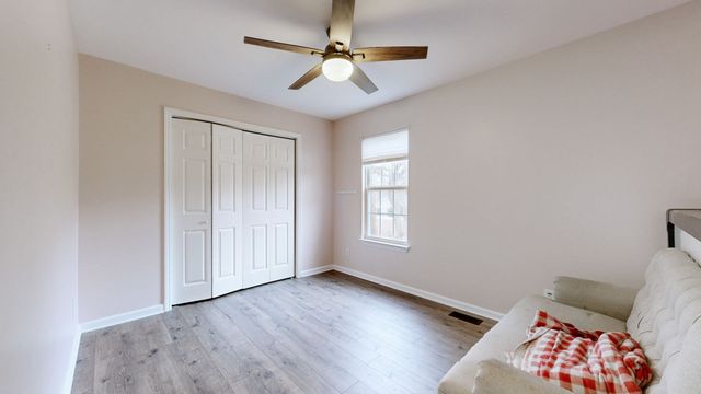 146 Sherron Dr, Dickson, TN 37055