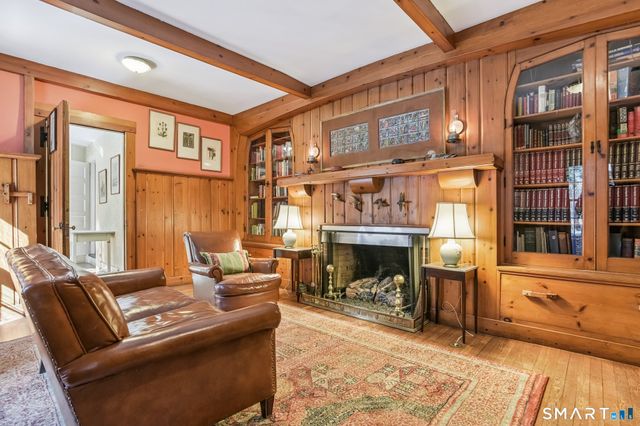 1050 Whitney Avenue, Hamden, CT 06517