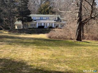 1050 Whitney Avenue, Hamden, CT 06517