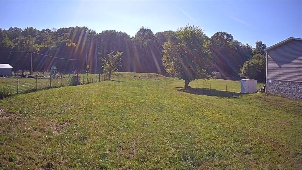 93 Pawnee dr, Bradyville, TN 37026