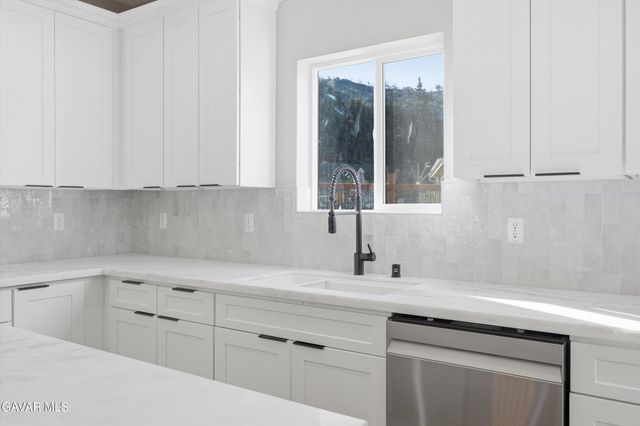 17750 Arlington Place, Tehachapi, CA 93561