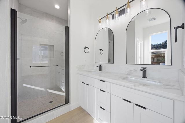 17750 Arlington Place, Tehachapi, CA 93561