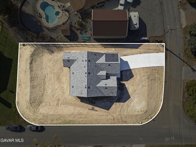 17750 Arlington Place, Tehachapi, CA 93561