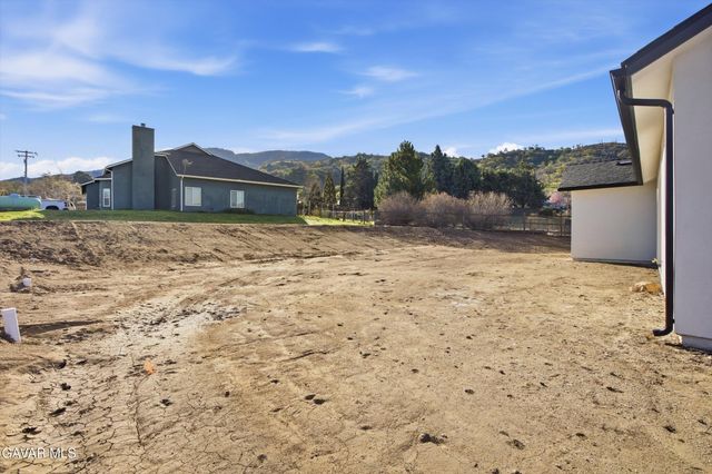 17750 Arlington Place, Tehachapi, CA 93561