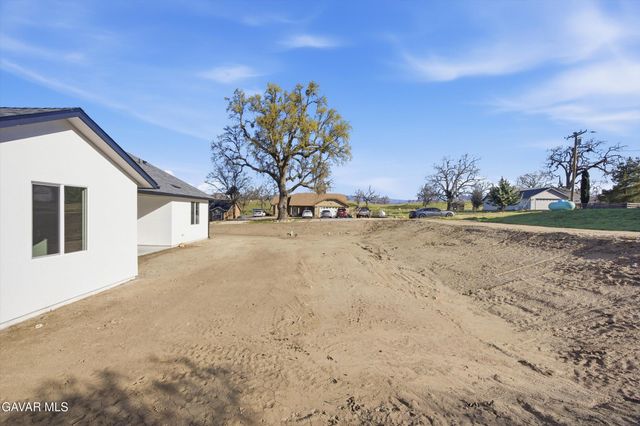 17750 Arlington Place, Tehachapi, CA 93561
