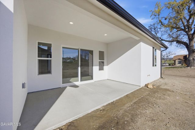 17750 Arlington Place, Tehachapi, CA 93561
