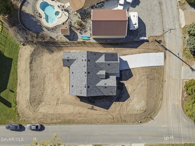 17750 Arlington Place, Tehachapi, CA 93561