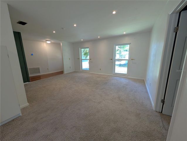 719 REGENT CIRCLE S, Brandon, FL 33511