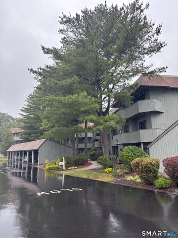 19 Hickory Hill 19, Southington, CT 06489