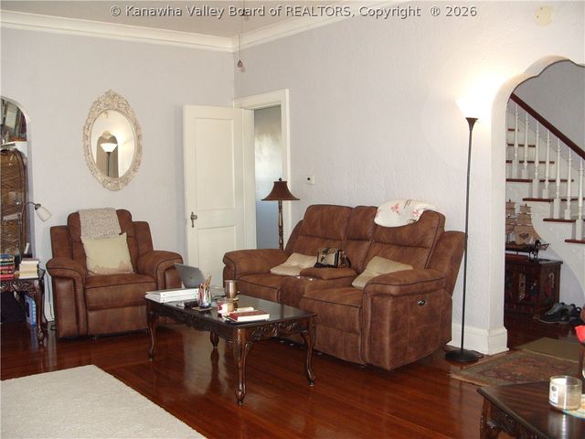 410 Ferry Street, Montgomery, WV 25136